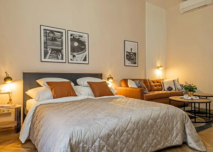 Black And White - Find Your Rhythm Appartement *
